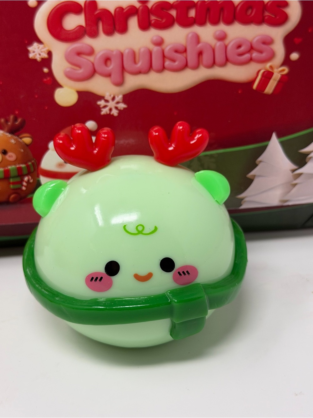 Christmas DIY Dress Up Reindeer Squishy Toy Smushers NEW IN BOX Cream